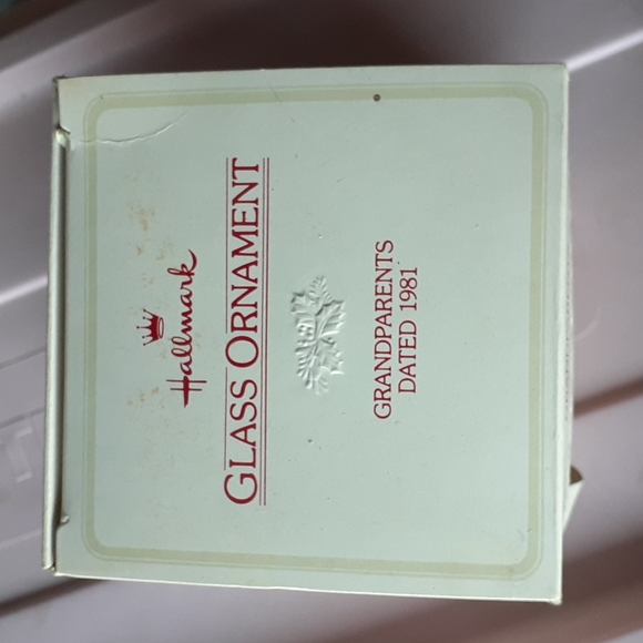 Vintage Hallmark Glass Ornament - Picture 2 of 3
